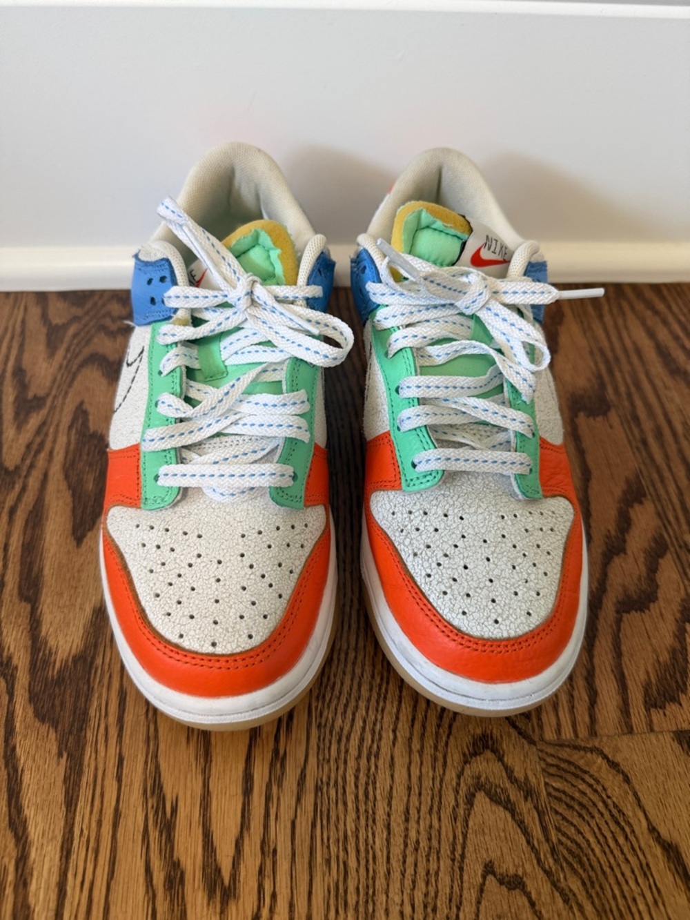 Nike Dunk Low GS 101 Kids L
Sz 5.5